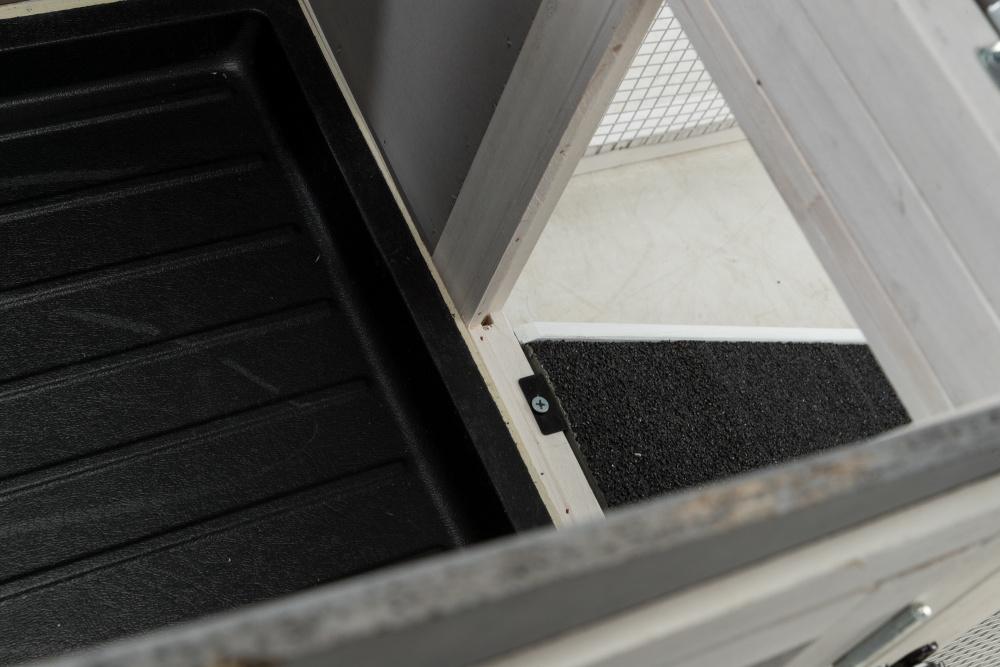 Trixie Natura Insulated Rabbit Hutch Peaked Roof and Run XS