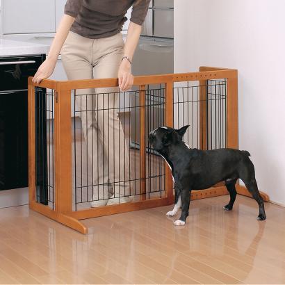 Richell Freestanding Pet Gate For Small To Medium Dogs 28.3" to 47.2" wide