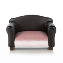 Club Nine Pet Traditional Pet Chair